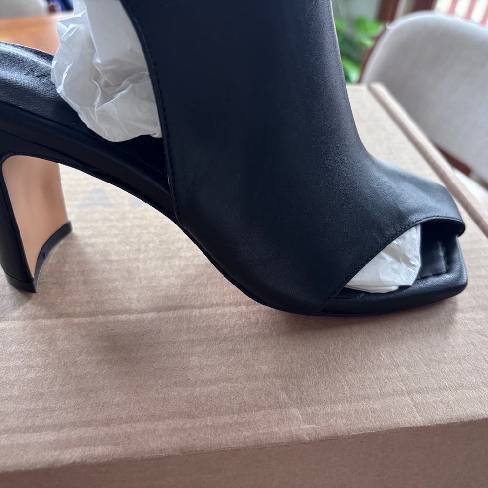 Marcella NYC Reese Sandals Brand New Size 7 - Picture 4 of 6